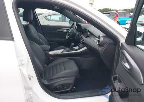 2025 Alfa Romeo Tonale Eawd z USA, uszkodzony, nr VIN ZASPATAW6S3089658